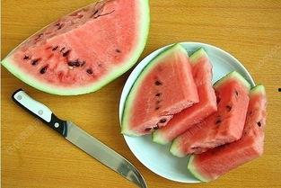 梅梅娱乐吃瓜,揭秘娱乐圈最新吃瓜事件，带你领略明星幕后故事